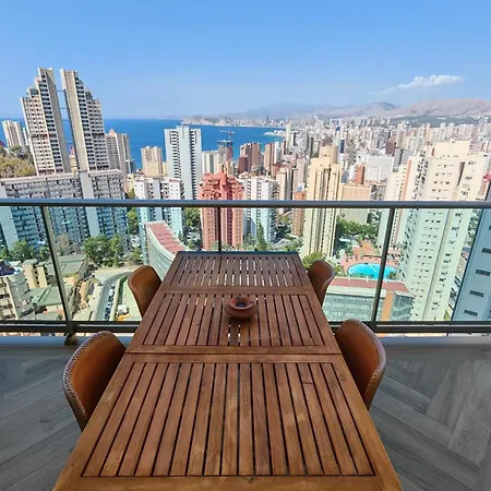 Skyline 16 *