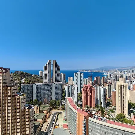 Apartment Skyline 16 *